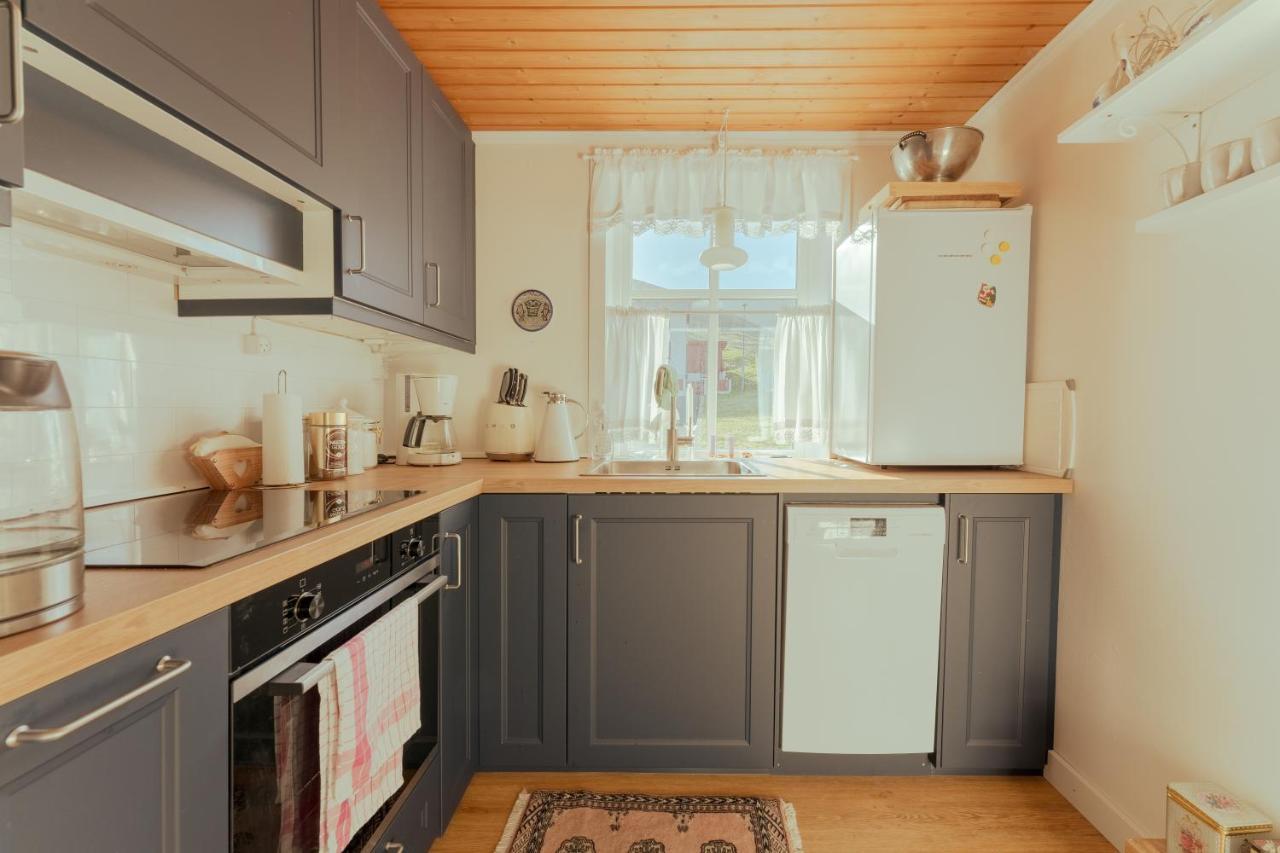 Lovely 4-Br House / Sea View / Nature Oyndarfjordur エクステリア 写真